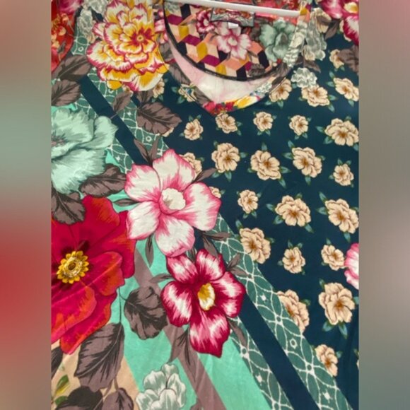 Johnny Was Nellie Favorite Bamboo V-Neck Shirt Sz XXL EUC - Picture 6 of 9